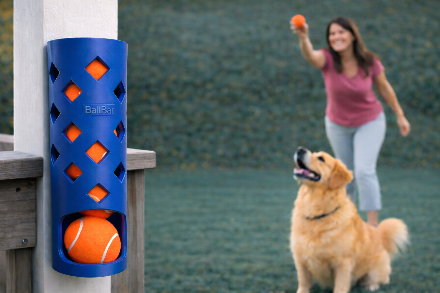 BallBar mounted outdoors holding tennis balls